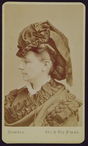 Muotokuva Victoria Woodhullista (1838-1927), n. 1875